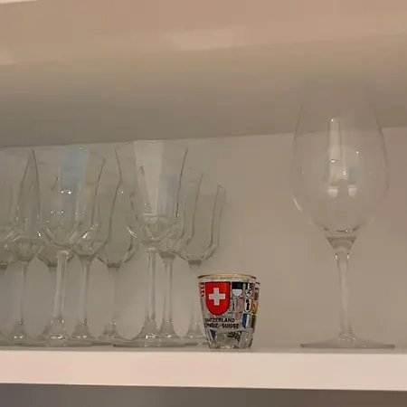 Le National Switzerland